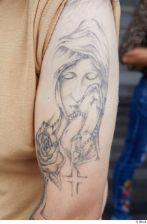 Street  692 arm tattoo 0010.jpg